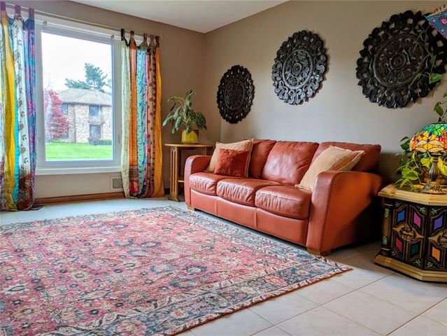 78 Old Well Road, Greece, NY 14626