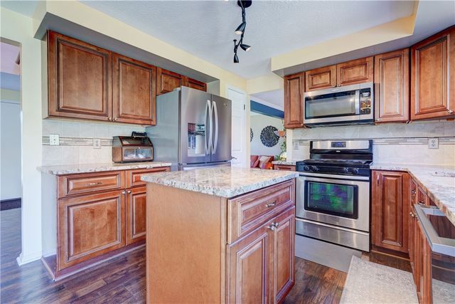 78 Old Well Road, Greece, NY 14626