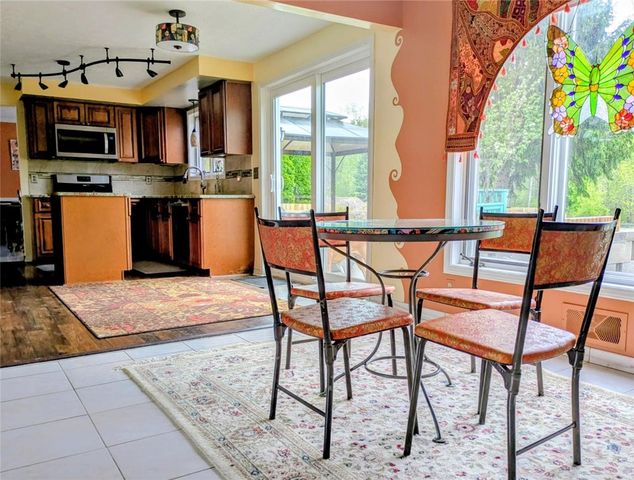 78 Old Well Road, Greece, NY 14626