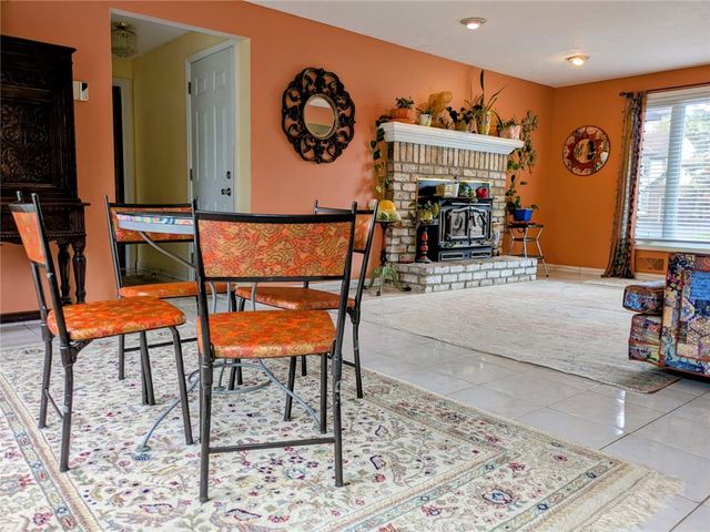 78 Old Well Road, Greece, NY 14626