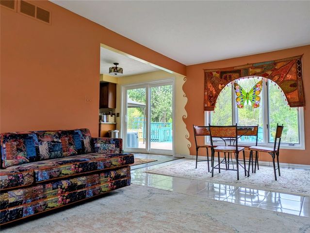 78 Old Well Road, Greece, NY 14626