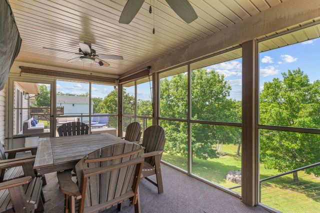 451 Uniqueville Lane, Lampe, MO 65681