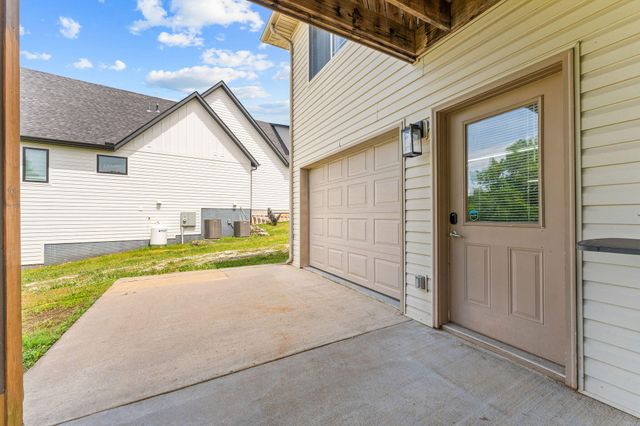 451 Uniqueville Lane, Lampe, MO 65681