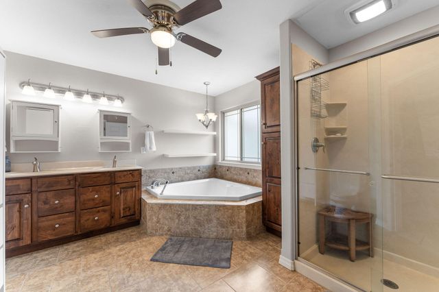 451 Uniqueville Lane, Lampe, MO 65681