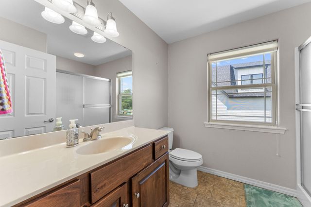451 Uniqueville Lane, Lampe, MO 65681