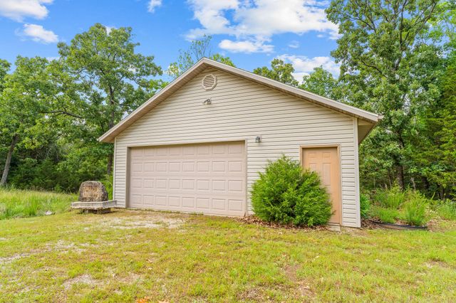 451 Uniqueville Lane, Lampe, MO 65681