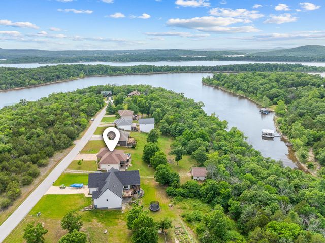 451 Uniqueville Lane, Lampe, MO 65681