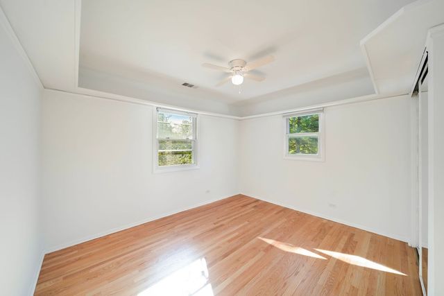 1019 Rockland Road, Lake Bluff, IL 60044