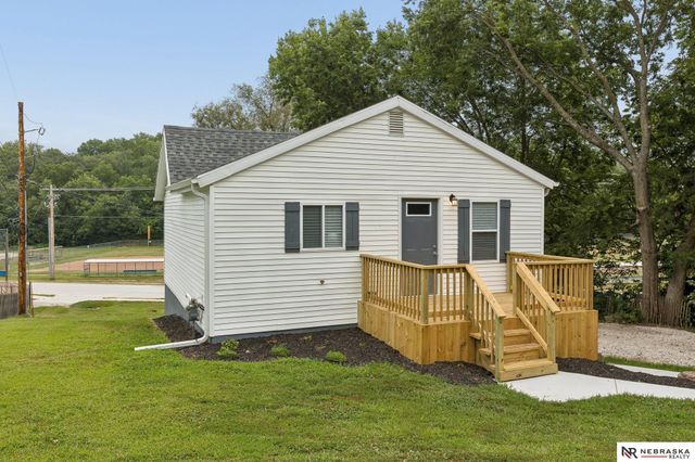 445 S 4th Street, Plattsmouth, NE 68048