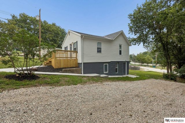 445 S 4th Street, Plattsmouth, NE 68048