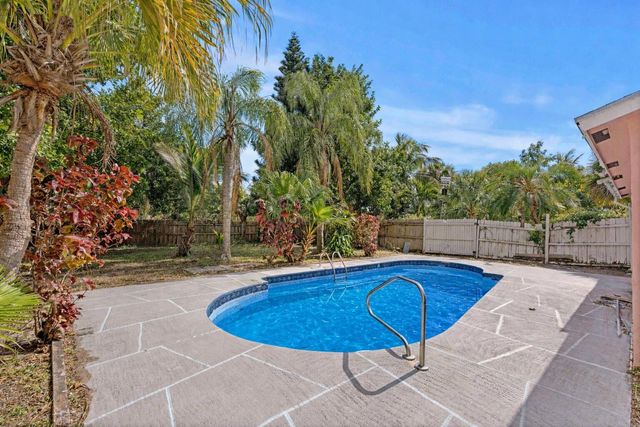 5949 Westfall Road, Lake Worth, FL 33463