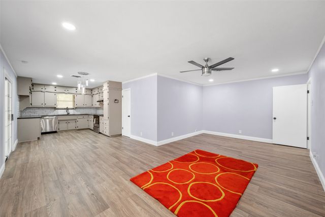 4409 Wedgmont Circle S, Fort Worth, TX 76133