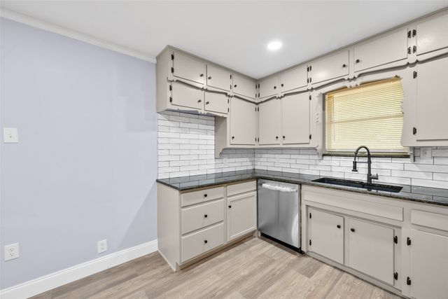 4409 Wedgmont Circle S, Fort Worth, TX 76133