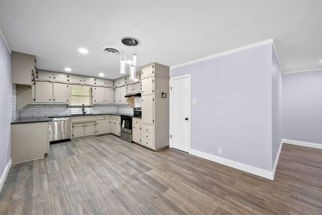 4409 Wedgmont Circle S, Fort Worth, TX 76133