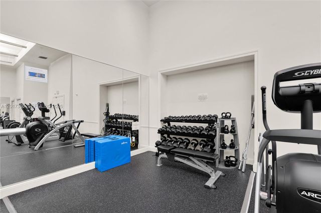 1300 Ponce De Leon Blvd 703, Coral Gables, FL 33134