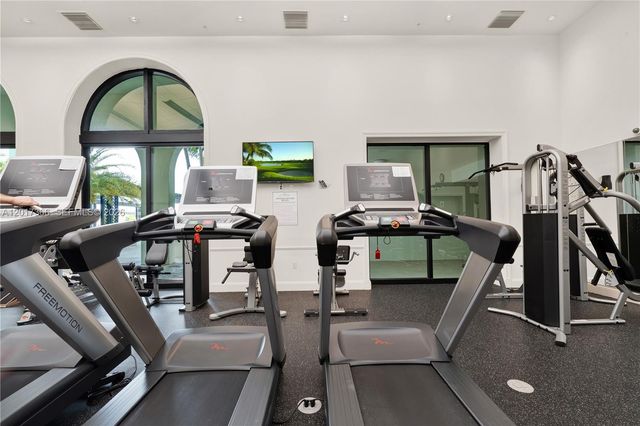1300 Ponce De Leon Blvd 703, Coral Gables, FL 33134