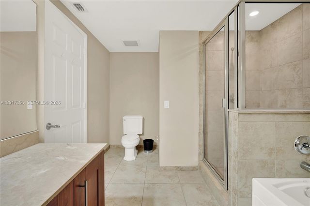 1300 Ponce De Leon Blvd 703, Coral Gables, FL 33134