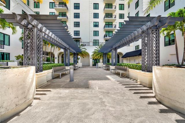 1300 Ponce De Leon Blvd 703, Coral Gables, FL 33134