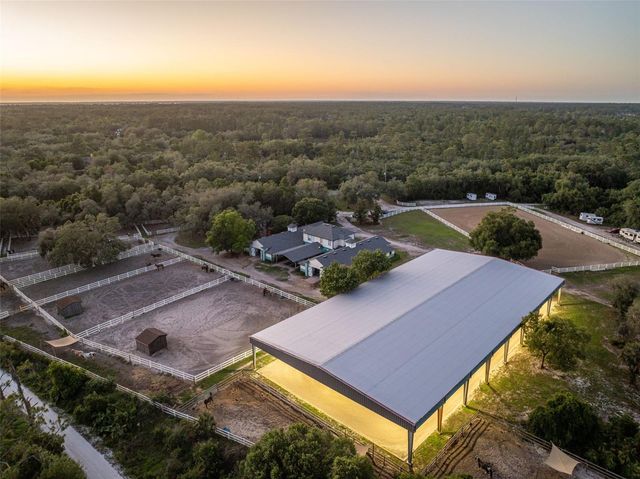 3287 N COUNTY ROAD 426, Geneva, FL 32732