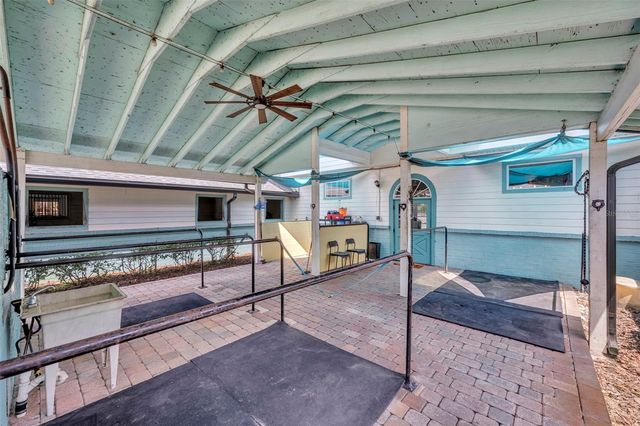 3287 N COUNTY ROAD 426, Geneva, FL 32732