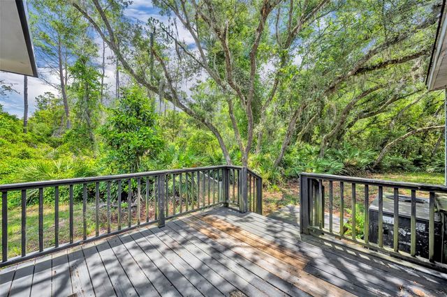 3287 N COUNTY ROAD 426, Geneva, FL 32732