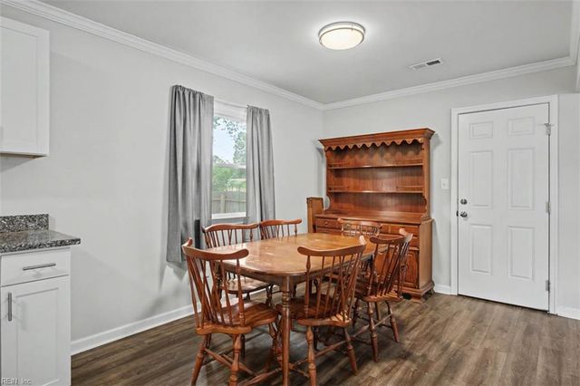 207 Robinson DR, Newport News, VA 23601