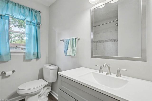 207 Robinson DR, Newport News, VA 23601