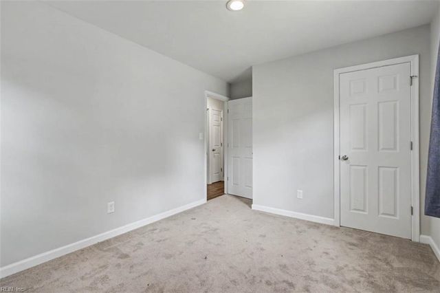 207 Robinson DR, Newport News, VA 23601