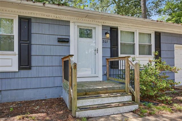 207 Robinson DR, Newport News, VA 23601