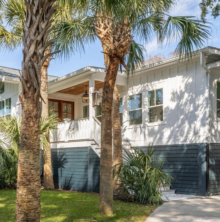 Image 100 of property listing at 257 Forest Trail, Isle Of Palms, SC 29451