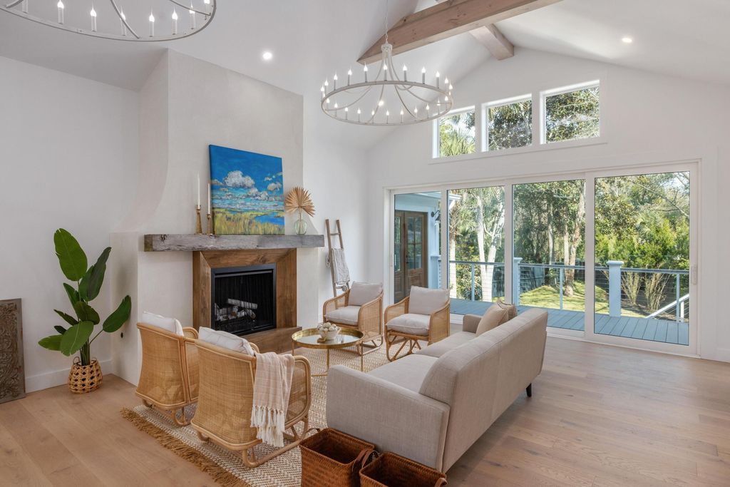 Image 20 of property listing at 257 Forest Trail, Isle Of Palms, SC 29451