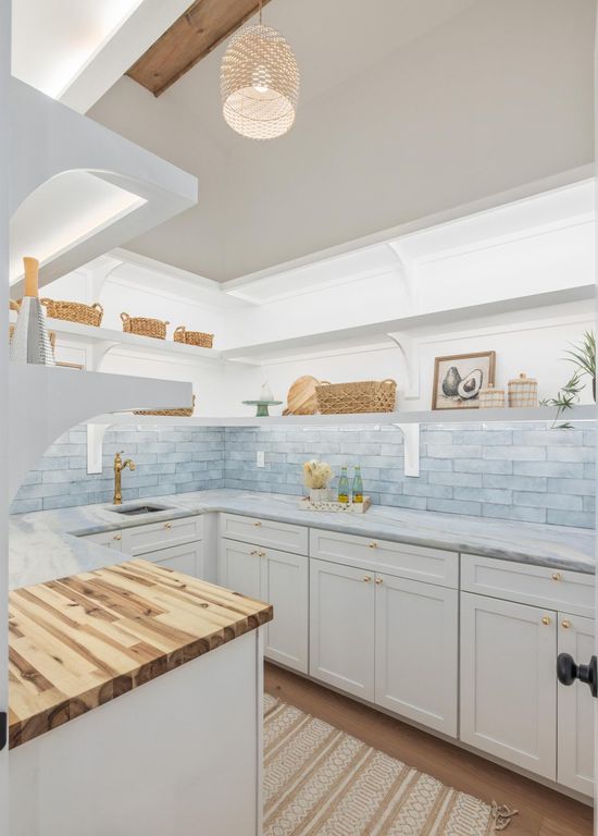 Image 27 of property listing at 257 Forest Trail, Isle Of Palms, SC 29451