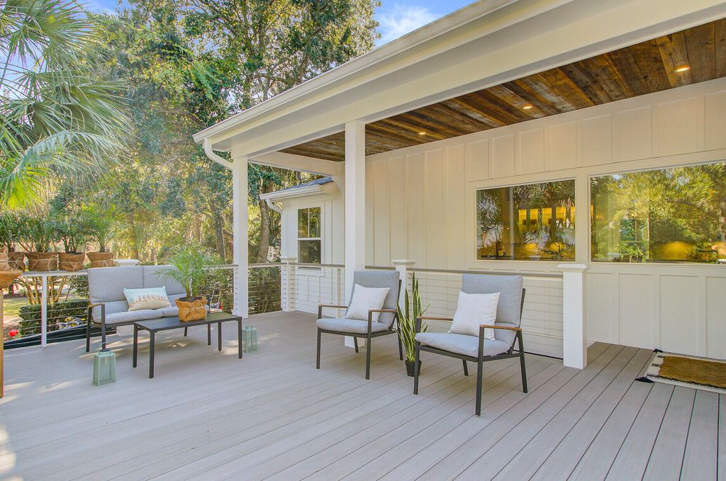 Image 40 of property listing at 257 Forest Trail, Isle Of Palms, SC 29451