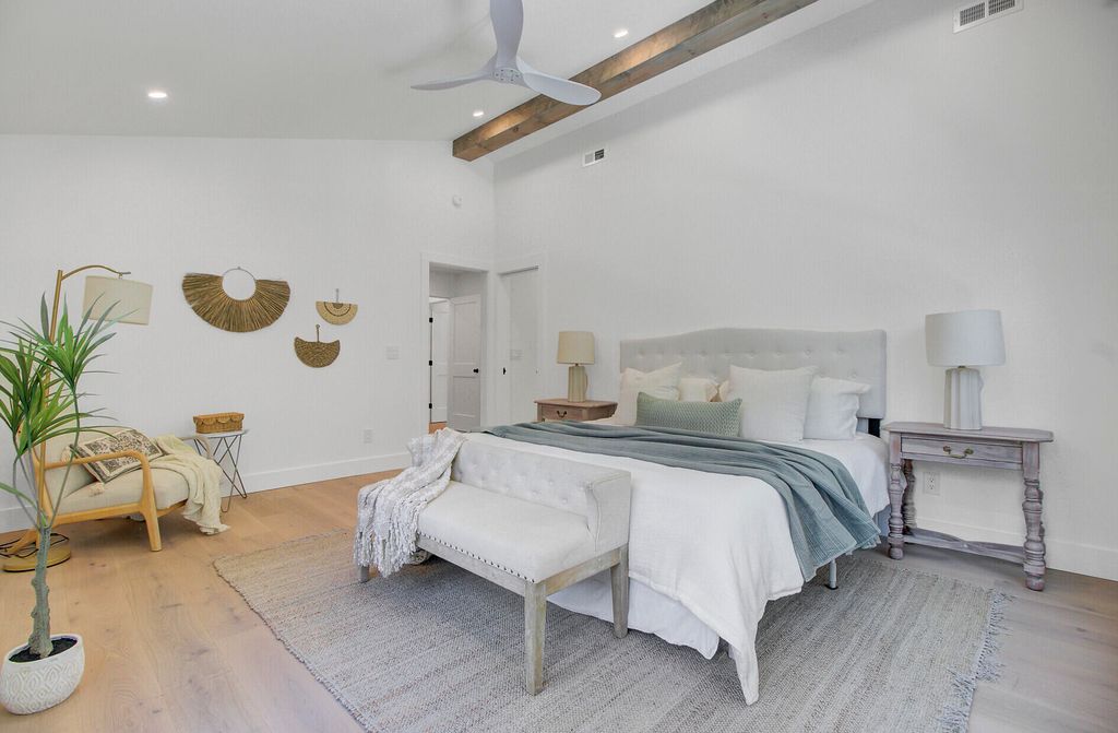 Image 54 of property listing at 257 Forest Trail, Isle Of Palms, SC 29451