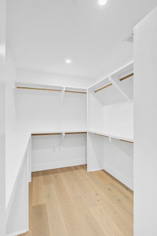 Image 61 of property listing at 257 Forest Trail, Isle Of Palms, SC 29451