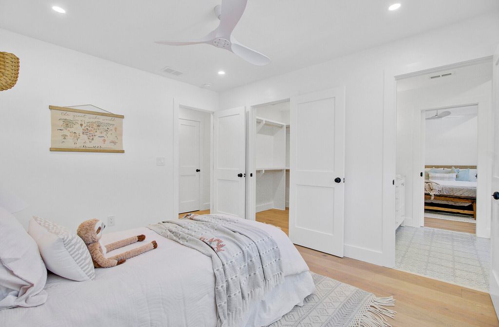 Image 67 of property listing at 257 Forest Trail, Isle Of Palms, SC 29451