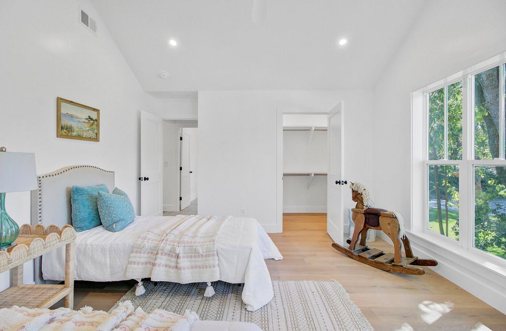 Image 69 of property listing at 257 Forest Trail, Isle Of Palms, SC 29451