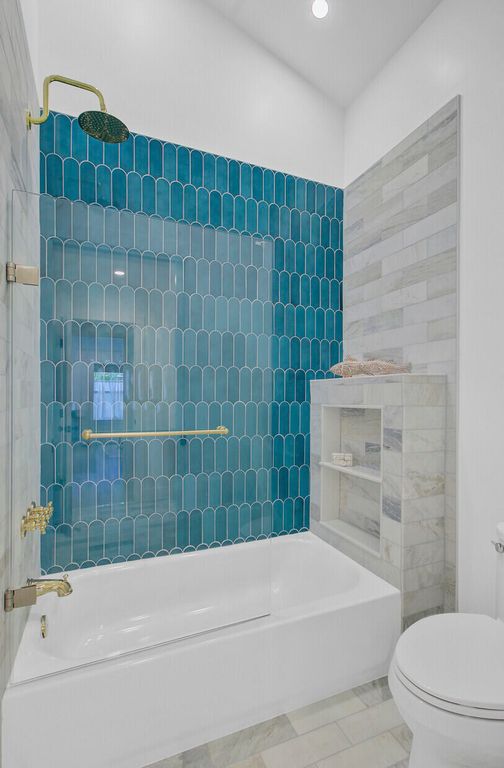 Image 75 of property listing at 257 Forest Trail, Isle Of Palms, SC 29451