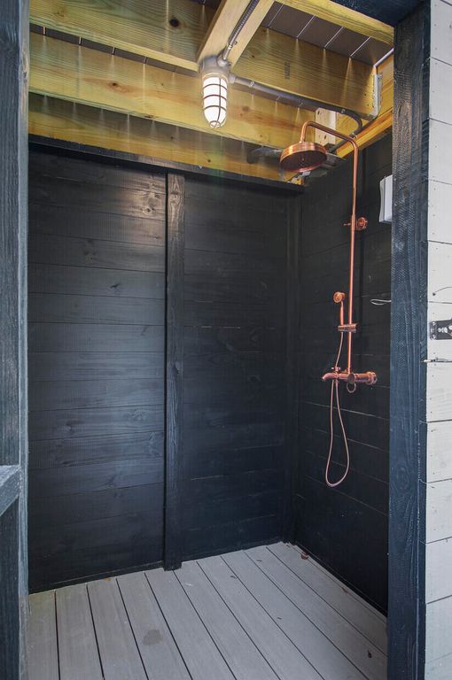 Image 86 of property listing at 257 Forest Trail, Isle Of Palms, SC 29451