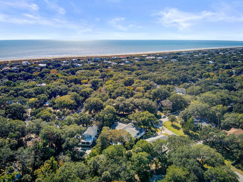 Image 95 of property listing at 257 Forest Trail, Isle Of Palms, SC 29451