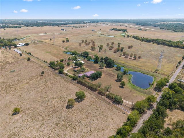 84 Reynolds Lane, Mount Vernon, TX 75457