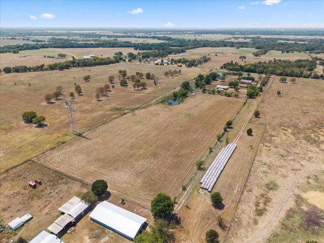 84 Reynolds Lane, Mount Vernon, TX 75457