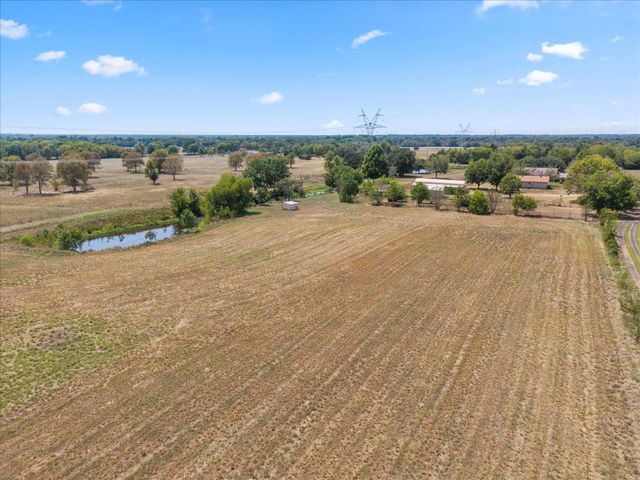 84 Reynolds Lane, Mount Vernon, TX 75457