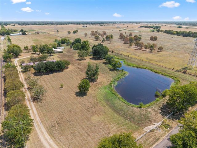 84 Reynolds Lane, Mount Vernon, TX 75457