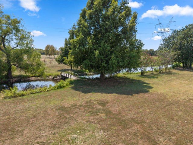 84 Reynolds Lane, Mount Vernon, TX 75457