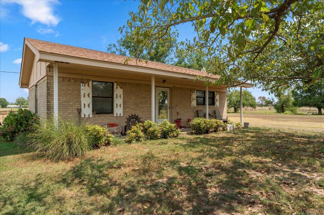 84 Reynolds Lane, Mount Vernon, TX 75457