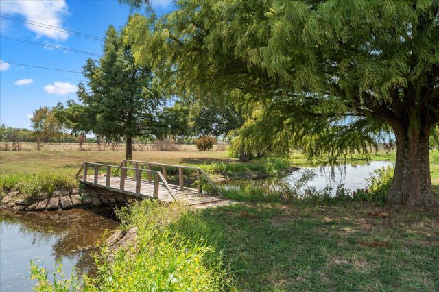 84 Reynolds Lane, Mount Vernon, TX 75457