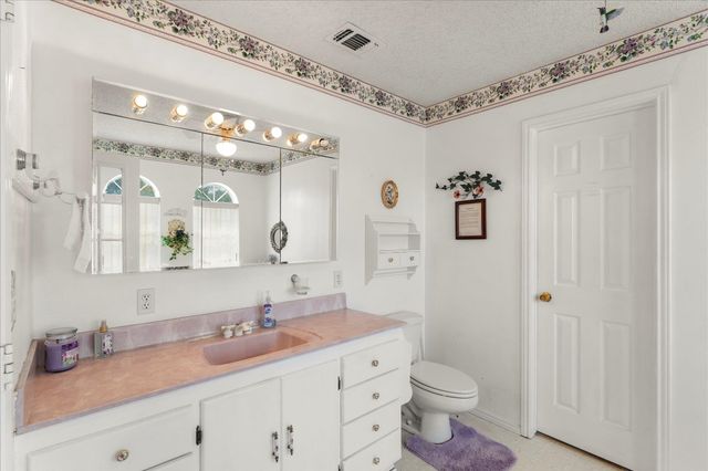 84 Reynolds Lane, Mount Vernon, TX 75457