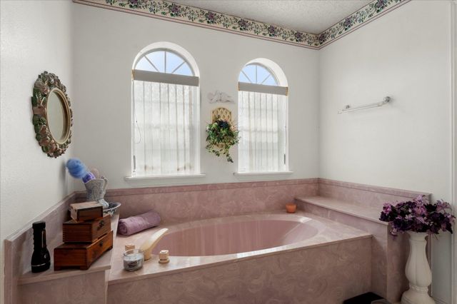 84 Reynolds Lane, Mount Vernon, TX 75457