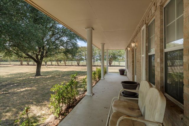 84 Reynolds Lane, Mount Vernon, TX 75457